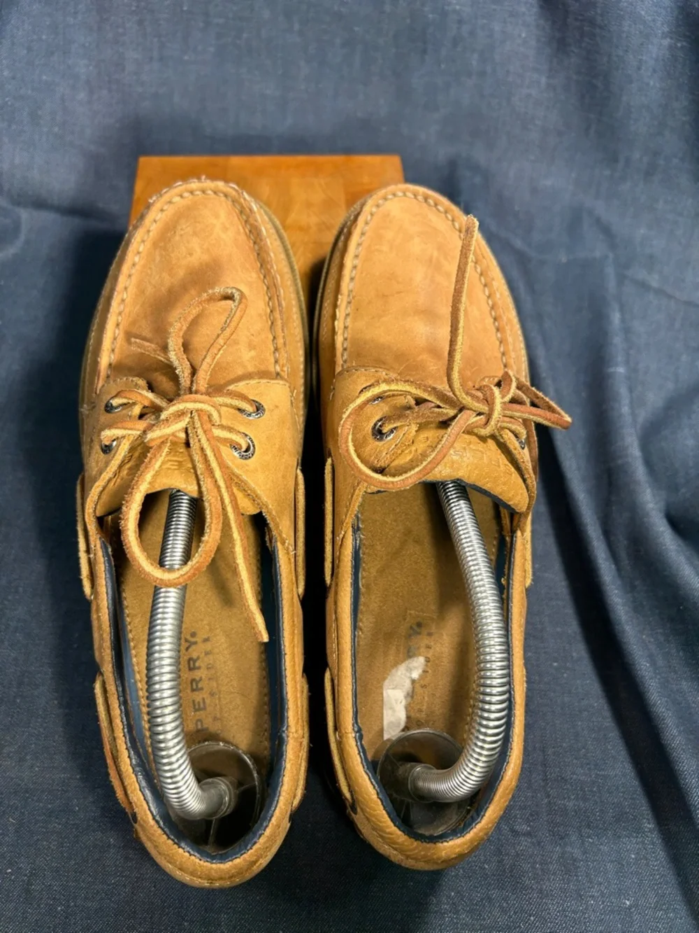 Sperry all leather top sliders loafers
